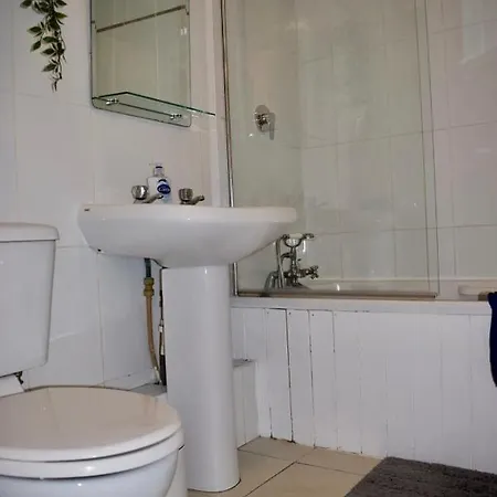 2 Bedroom Beside Merrion Square